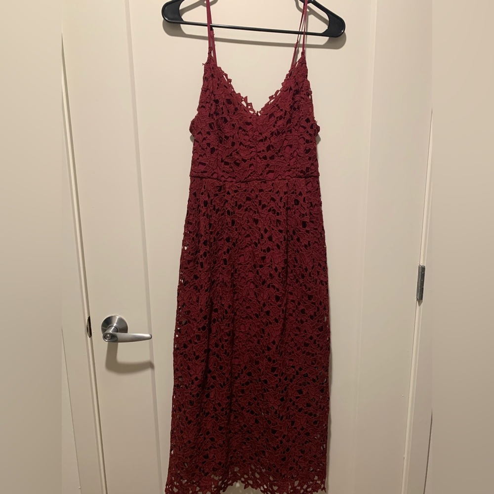 ASTR - Large - Lace MIDI Dress